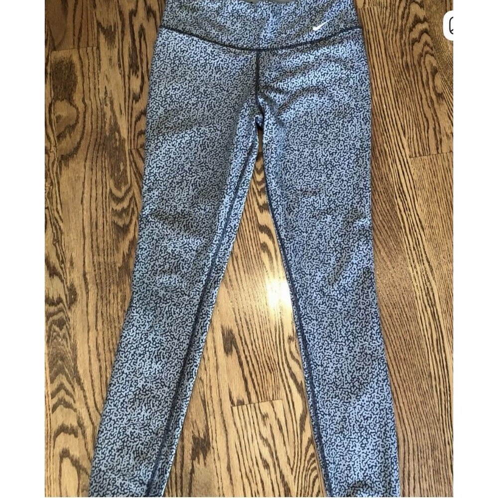 Nike Women's Dri-Fit Workout Leggings Size Small Heather Gray. Great Condition